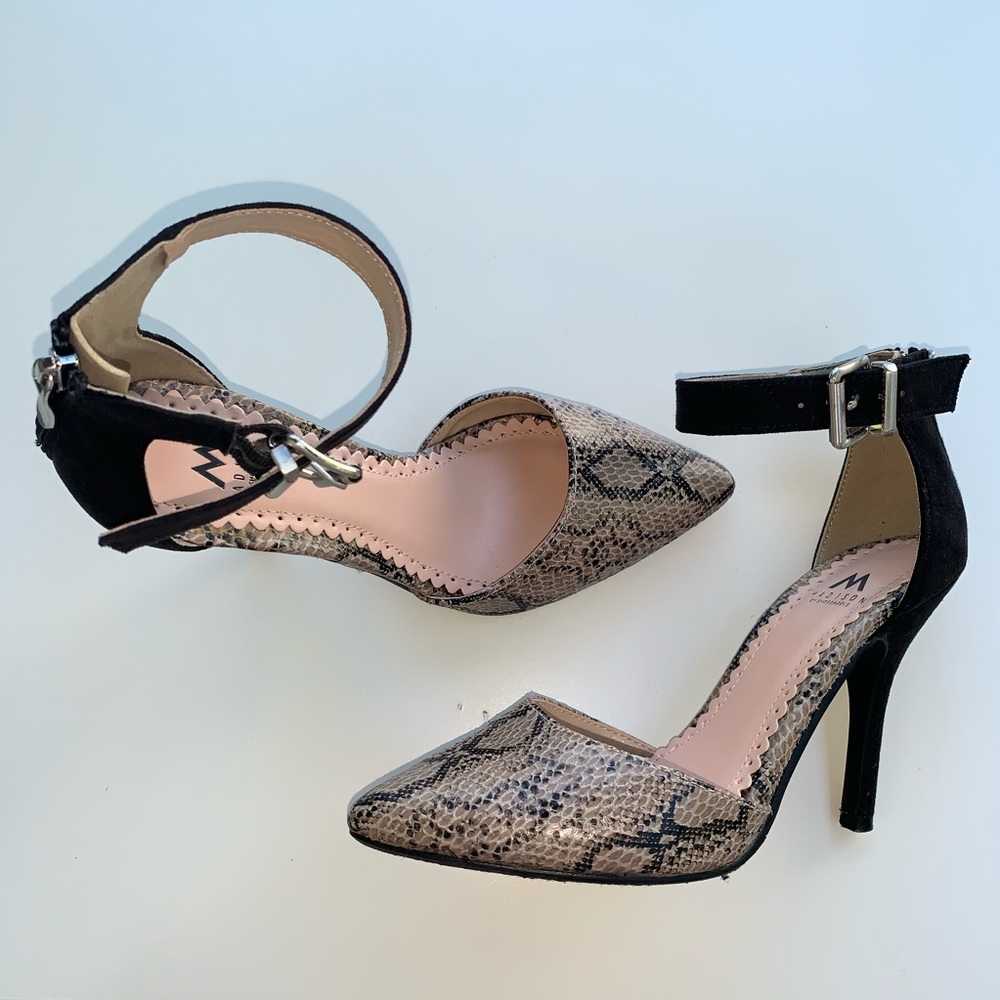 Madison by Shoe Dazzle heels - Picture 3 of 5